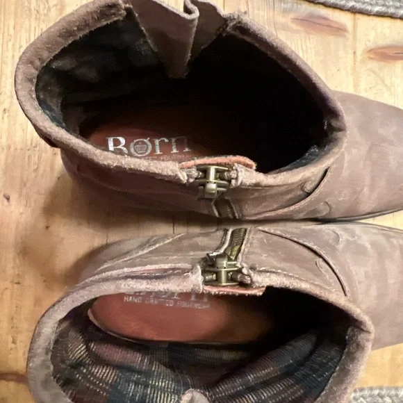 Born Boots Womens 7.5 Regis Bootie Shoes Gray Distressed Leather Moto Western. - Picture 5 of 7